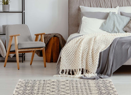Moroccan Ivory Grey Shaggy Rug | 1000