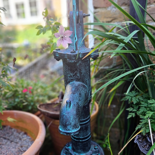 Cast Iron Garden Hand Pump – 62cm, Verdigris