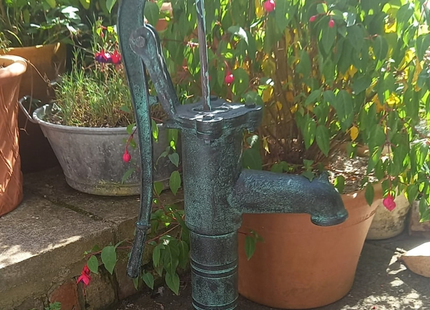 Cast Iron Garden Hand Pump – 62cm, Verdigris
