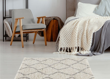 Moroccan Ivory Grey Shaggy Rug | 800