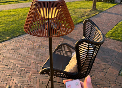 Zoluna SOFIE Solar Floor Lamp