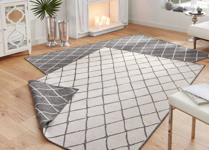 Reversible Indoor-Outdoor Geometric Flatweave Rug