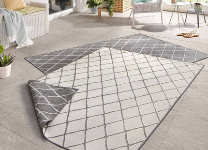 Reversible Indoor-Outdoor Geometric Flatweave Rug