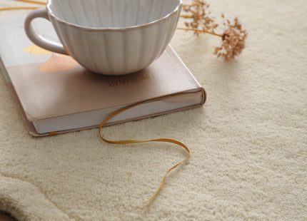 Scalloped Elsie Cream Wool Rug