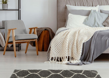 Moroccan Dark Grey Shaggy Rug | 640
